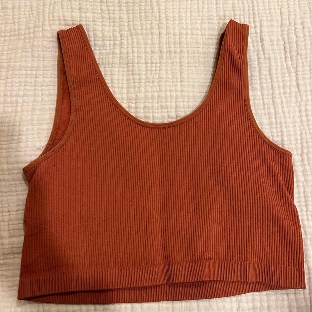 Crop top - Picture 2 of 2